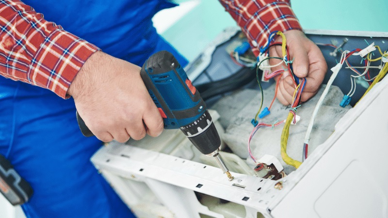 Bergama Vaillant Vaillant çamaşır makinesi kart tamiri – Su almama arızası orijinal parça ile giderildi. - Teknik servis örneği